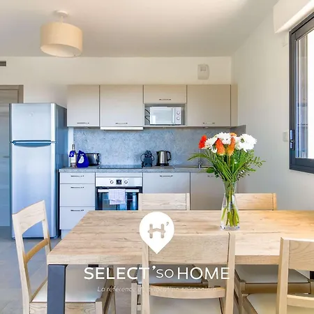 Select'sohome - Pour 6 Personnes Avec Vue Mer, Parking Prive Souterrain Et Piscine A Saint-clair - 180sud-b11 Le Lavandou